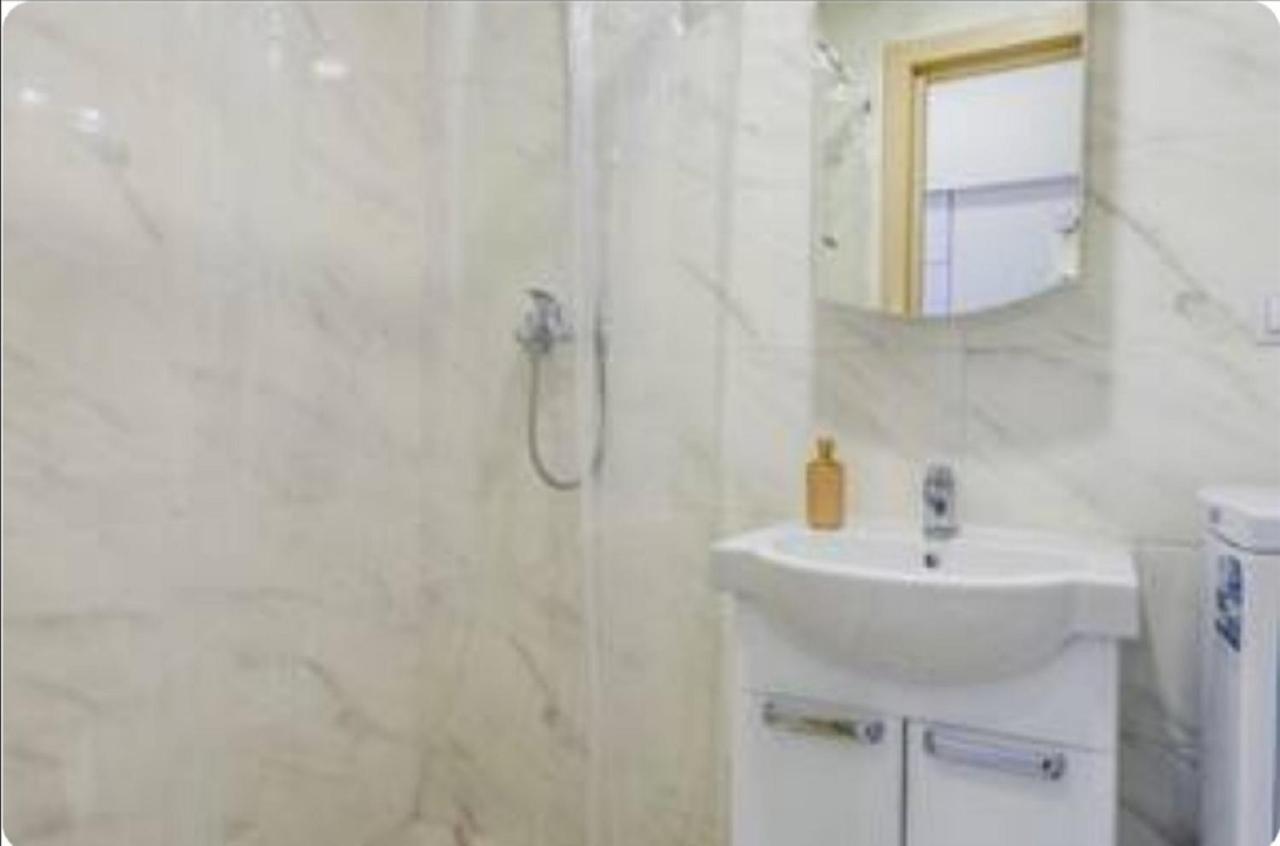 Cozy Smarthouse Apartment Kiev Ngoại thất bức ảnh