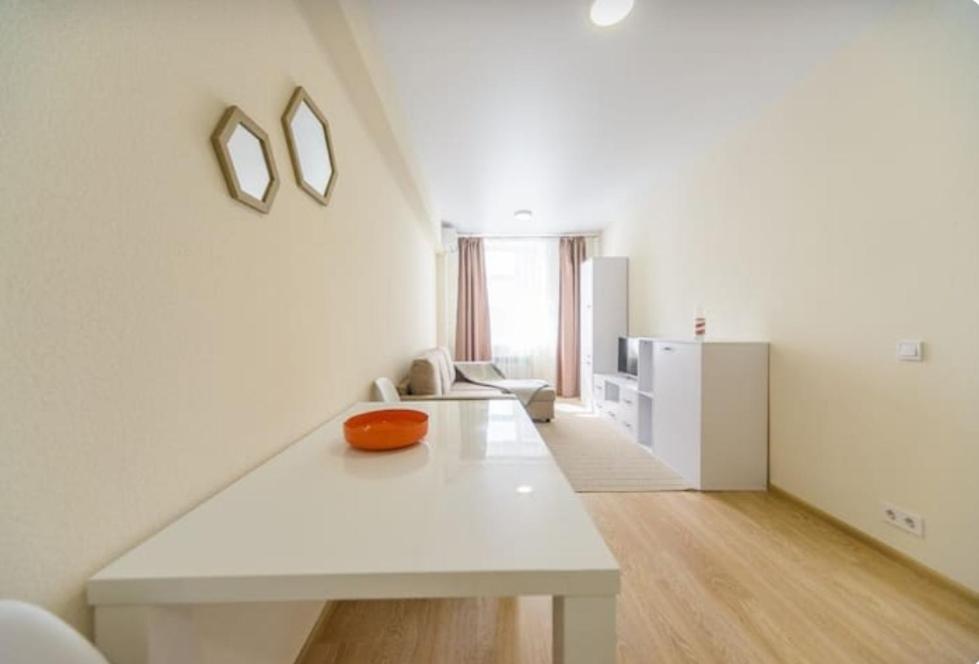 Cozy Smarthouse Apartment Kiev Ngoại thất bức ảnh