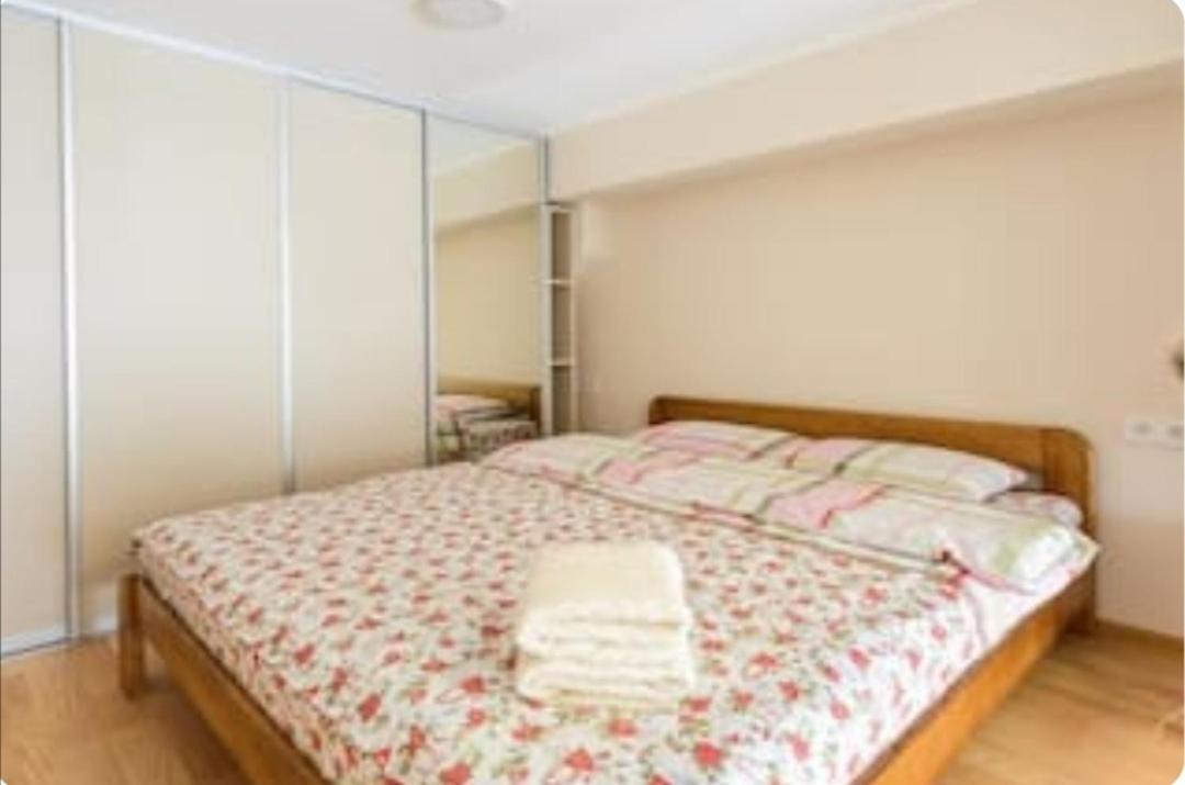 Cozy Smarthouse Apartment Kiev Ngoại thất bức ảnh